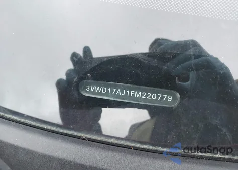 2015 Volkswagen Jetta 1.8T Sport z USA, uszkodzony, nr VIN 3VWD17AJ1FM220779